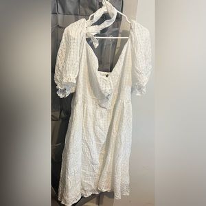 Farm style white plus size dress perfect for the spring, summer & fall seasons!